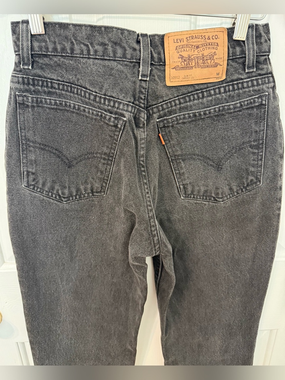 Vintage Levi's 912 Orange Tab Black Wash Jeans Size 7 MED High Rise Tapered 90s
